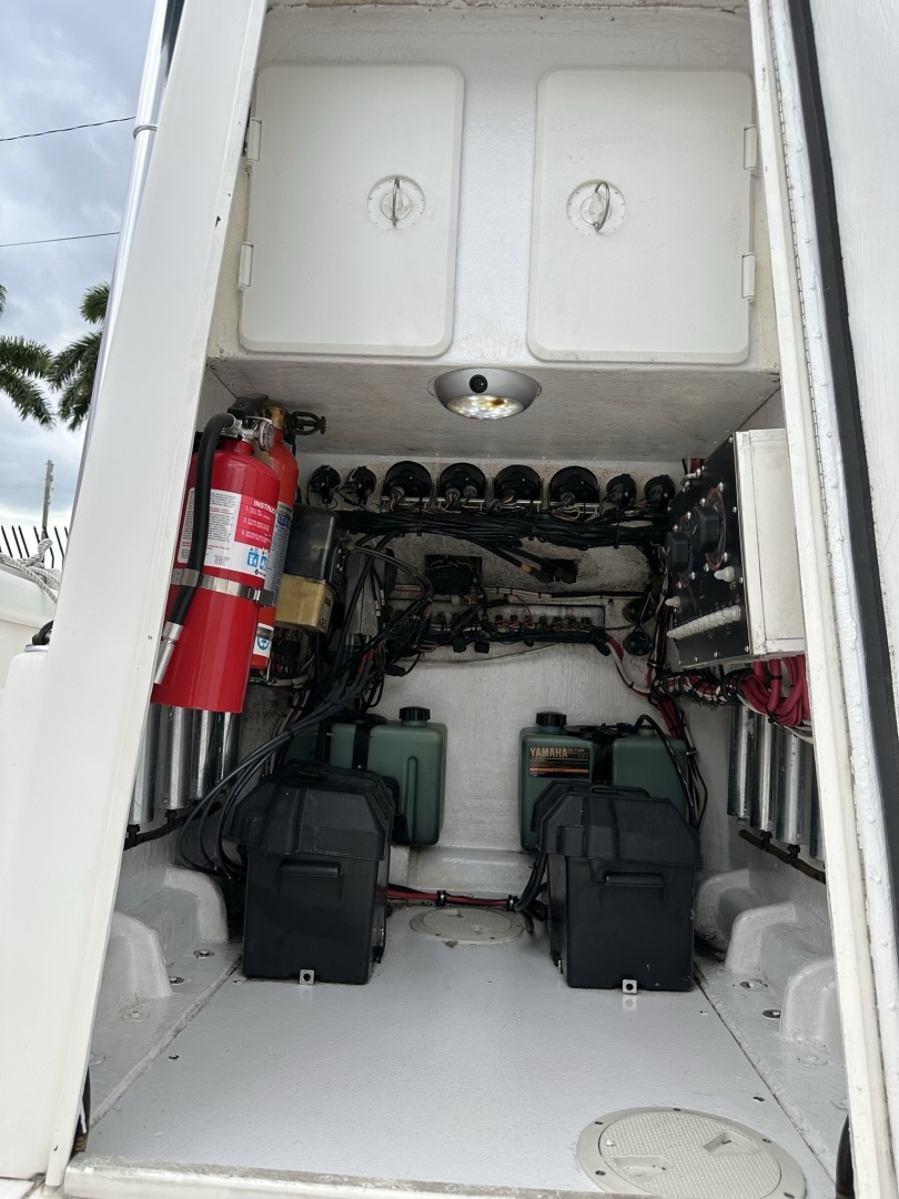 23ft Contender Yacht For Sale