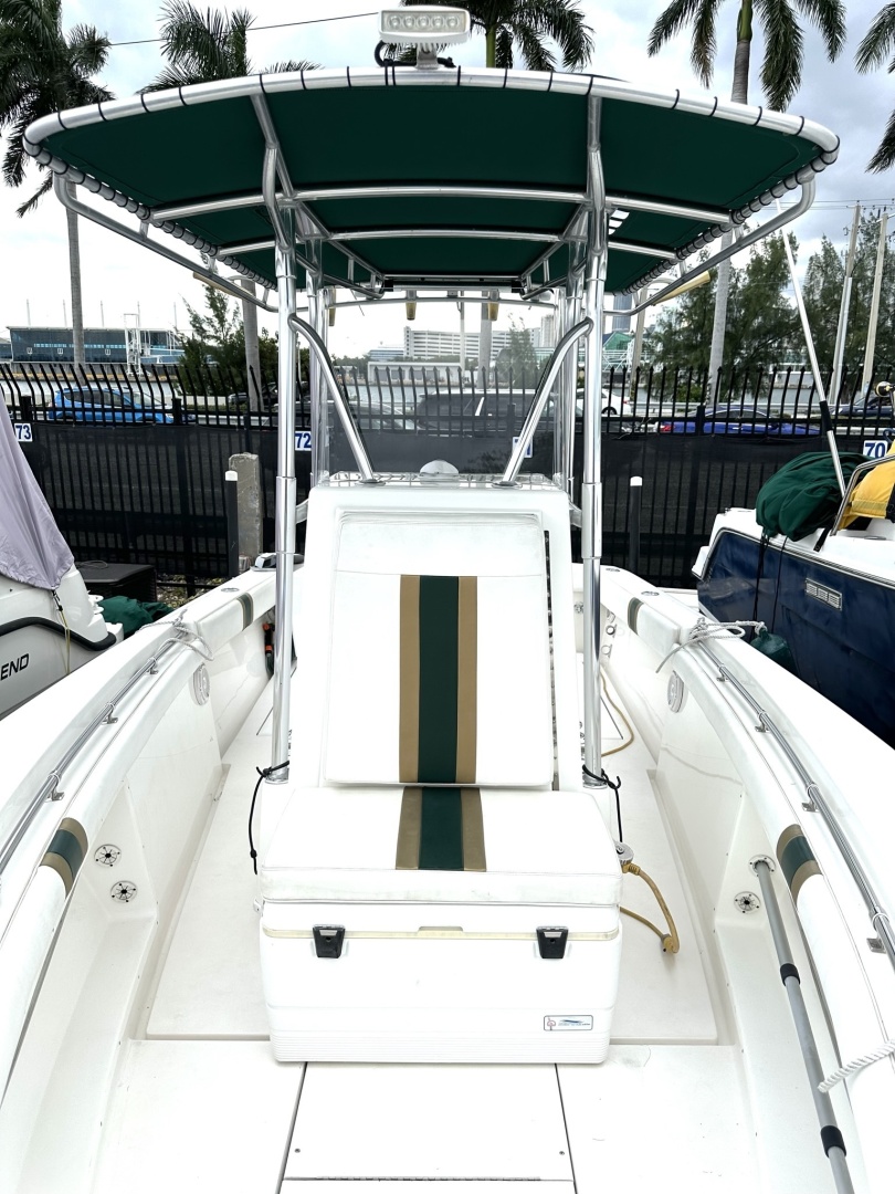 23ft Contender Yacht For Sale