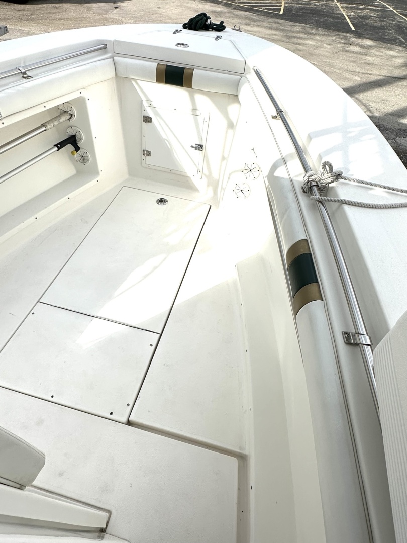 23ft Contender Yacht For Sale