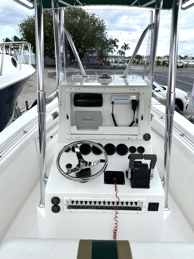 23ft Contender Yacht For Sale