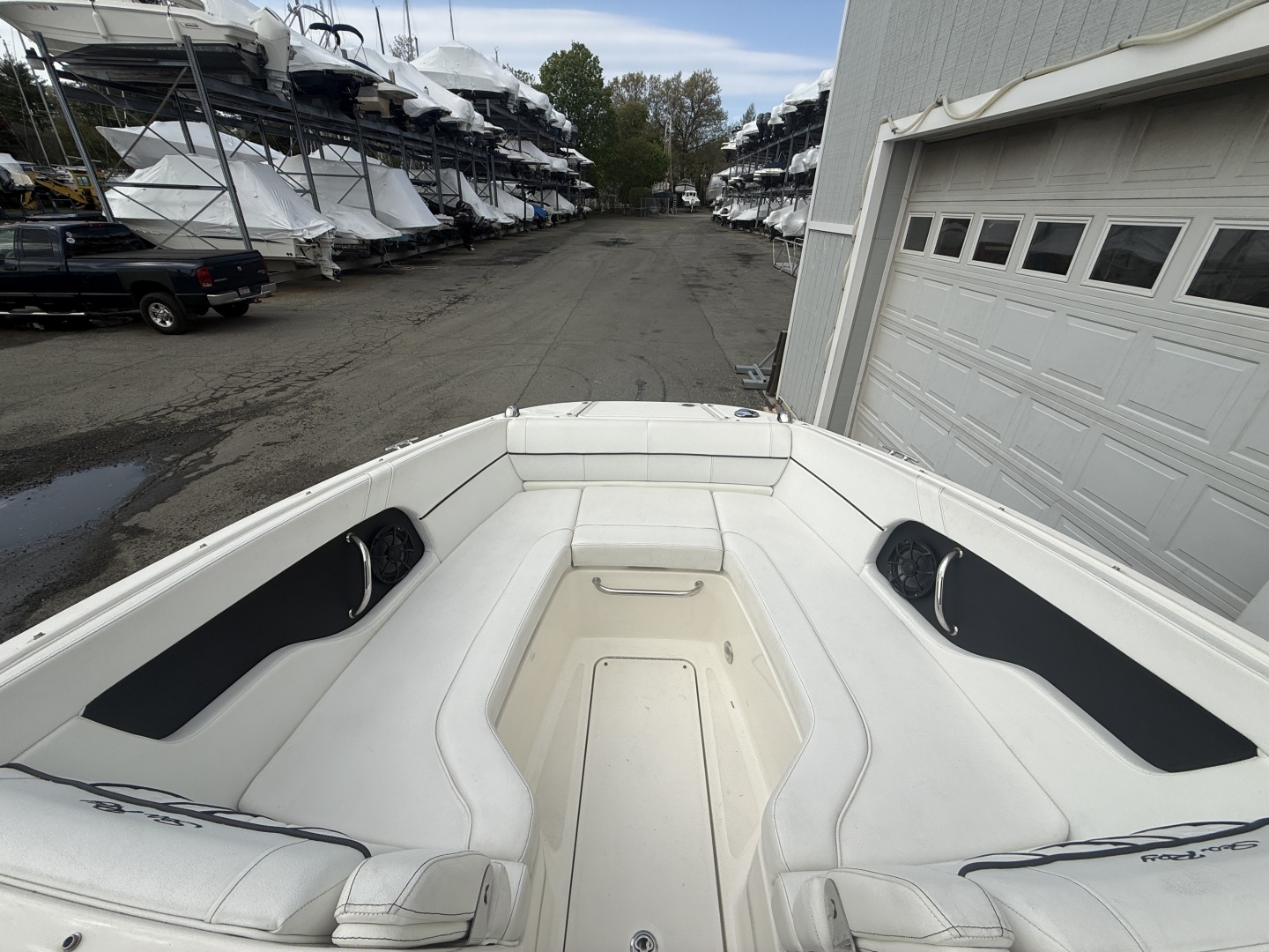 24ft Sea Ray Yacht For Sale