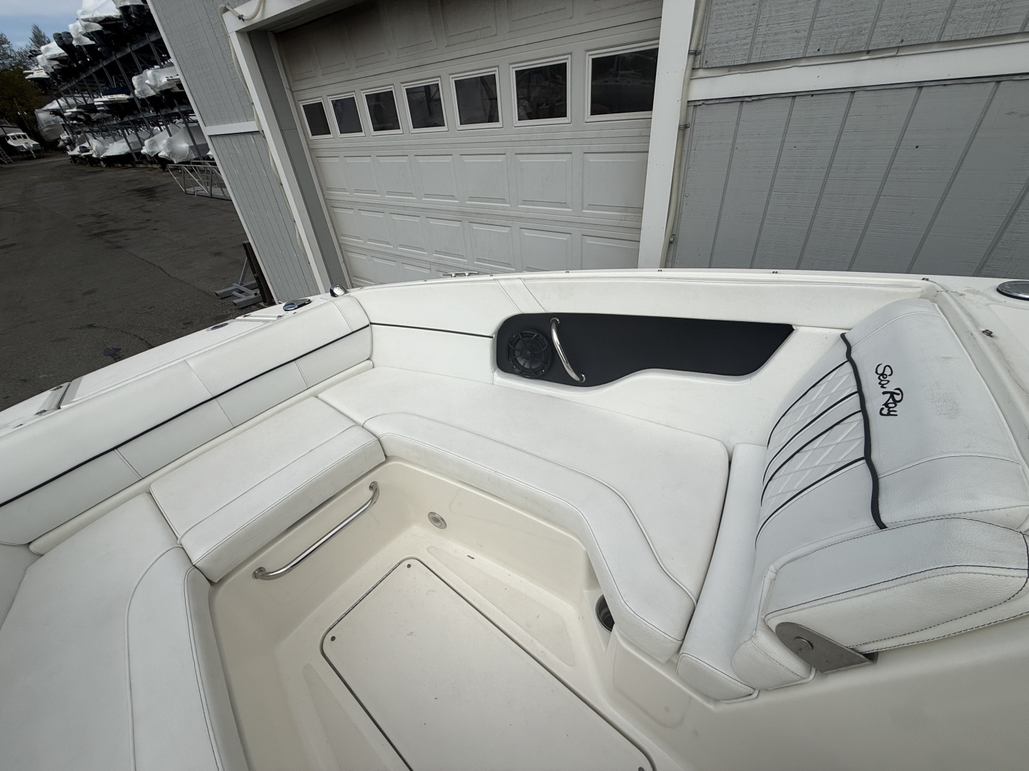 24ft Sea Ray Yacht For Sale