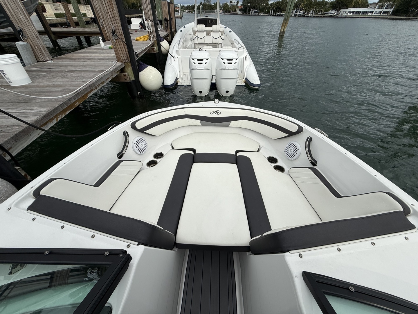 20ft Monterey Yacht For Sale