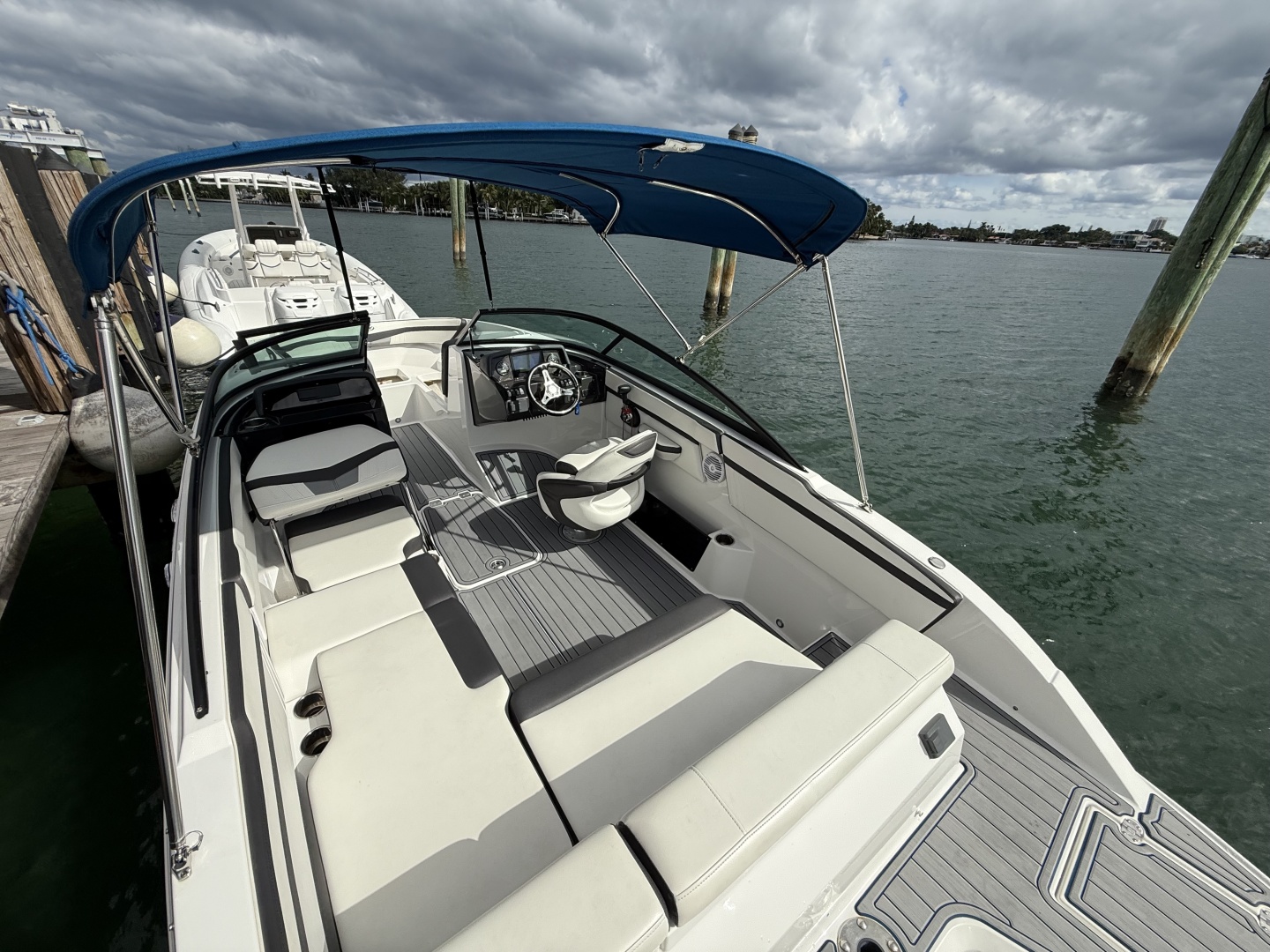 20ft Monterey Yacht For Sale