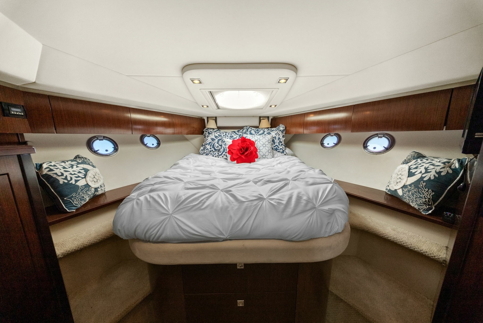 Sea Casa III 54ft Cruisers Yachts Yacht For Sale