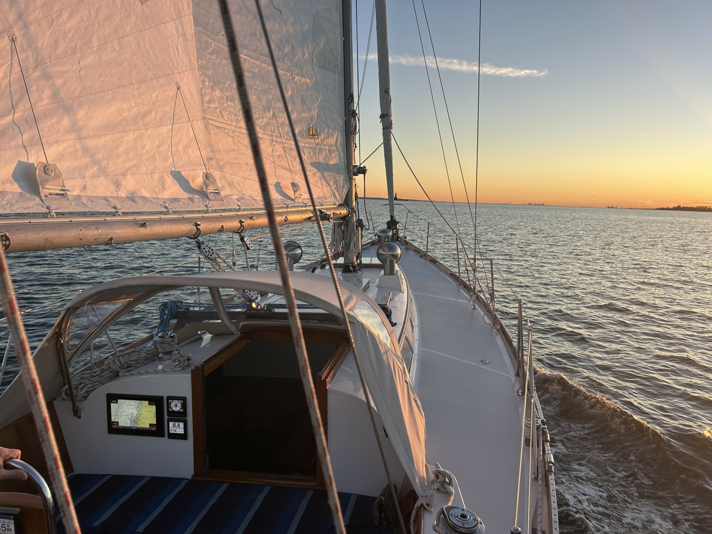40ft Hinckley Yacht For Sale