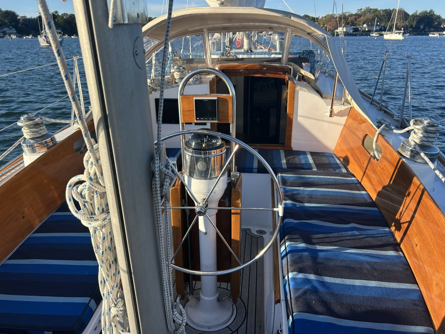 40ft Hinckley Yacht For Sale