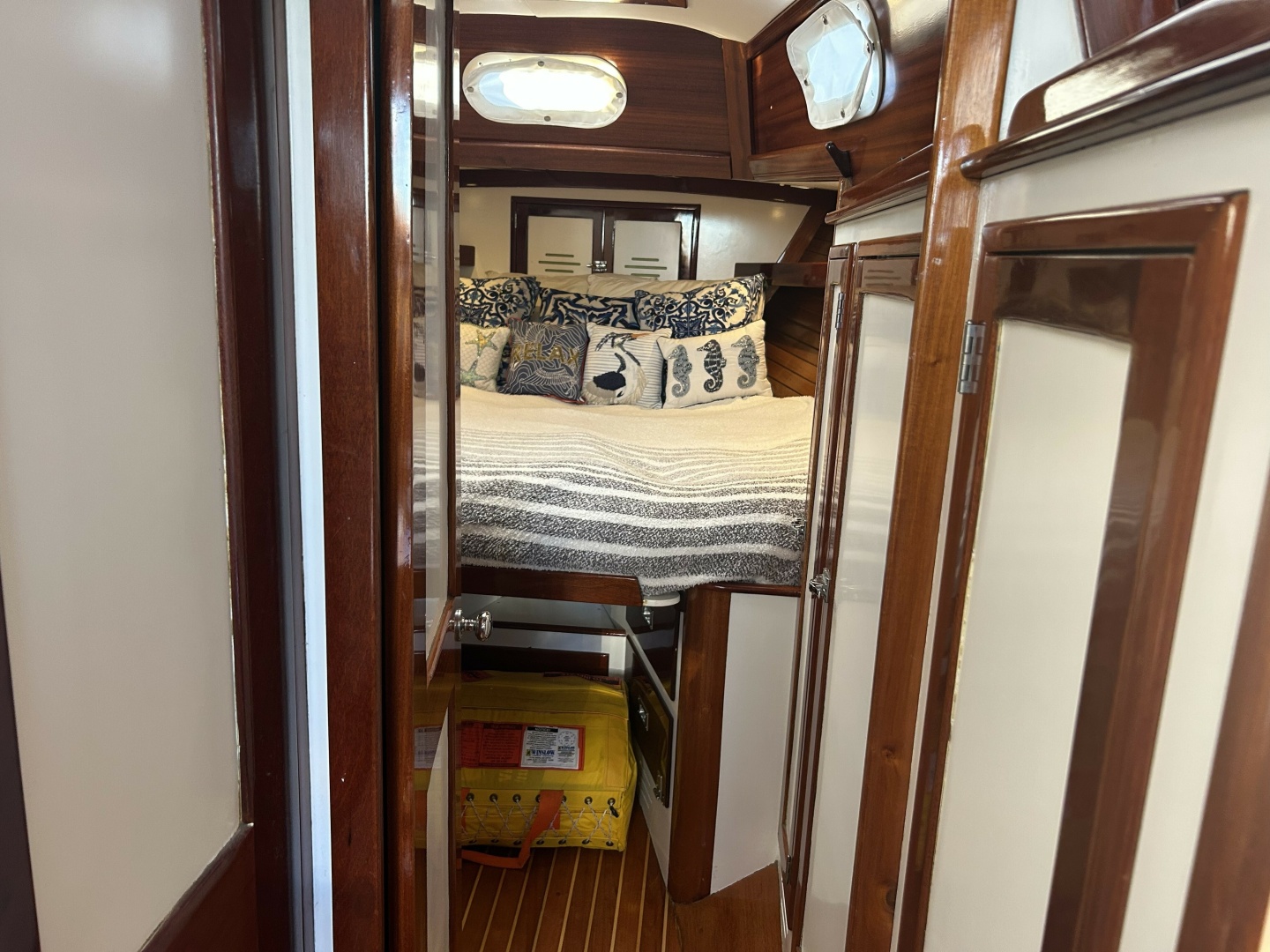 40ft Hinckley Yacht For Sale