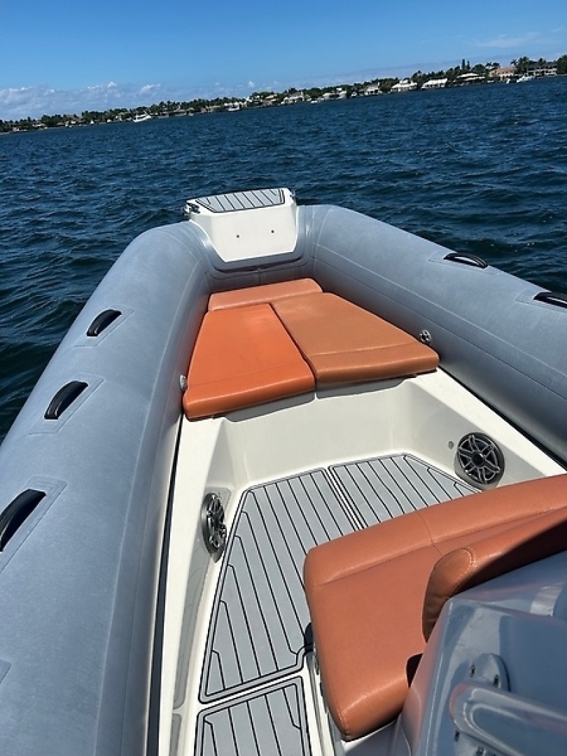 Outnumbered 26ft Brig Inflatables Yacht For Sale