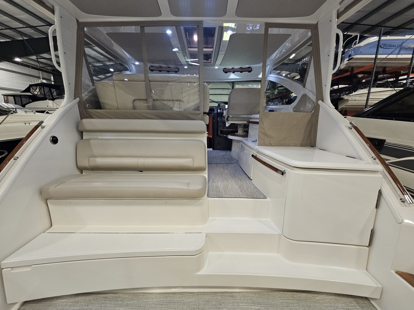 2014 Tiara Yachts 43 Open