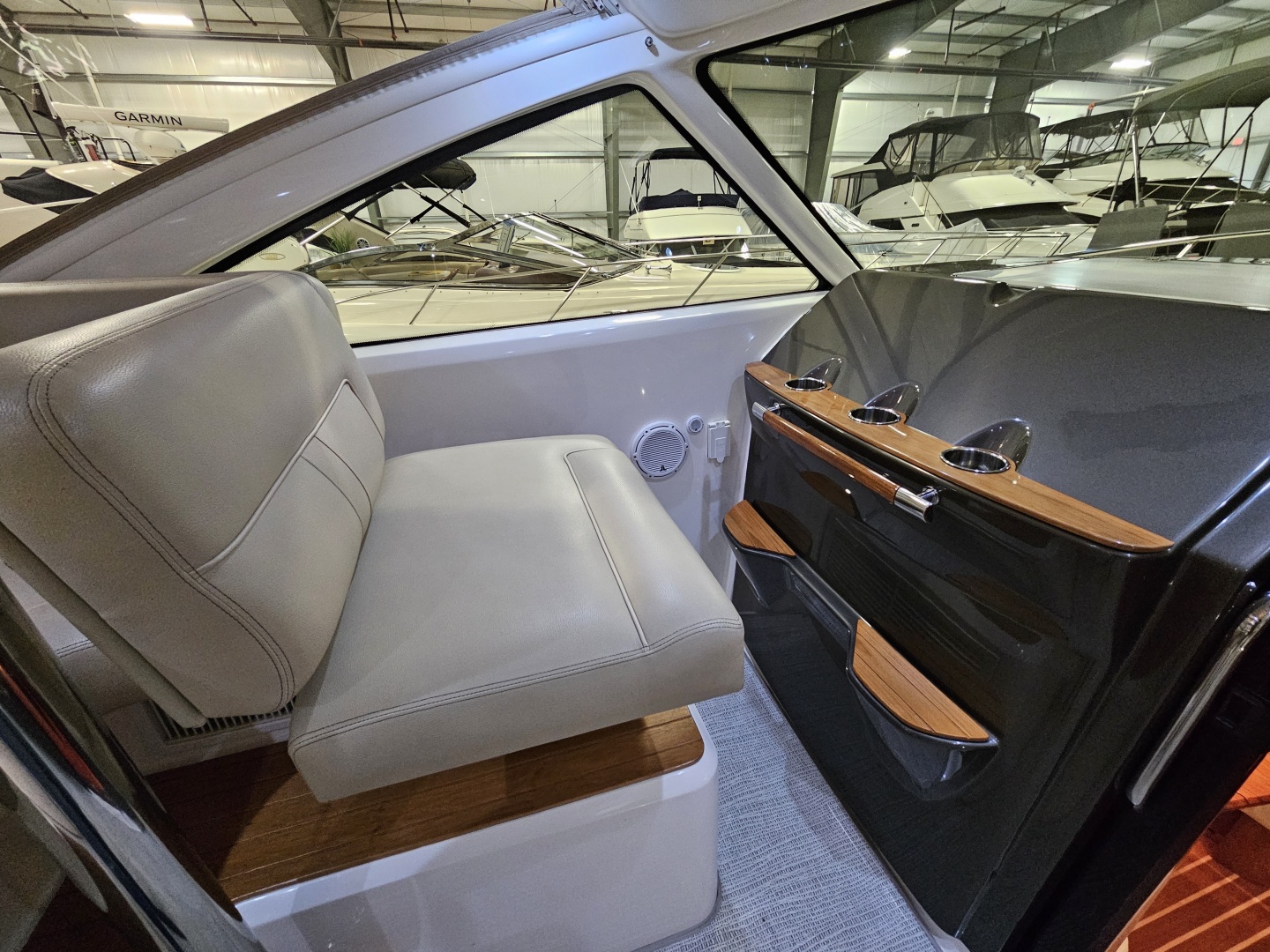 43ft Tiara Yachts Yacht For Sale