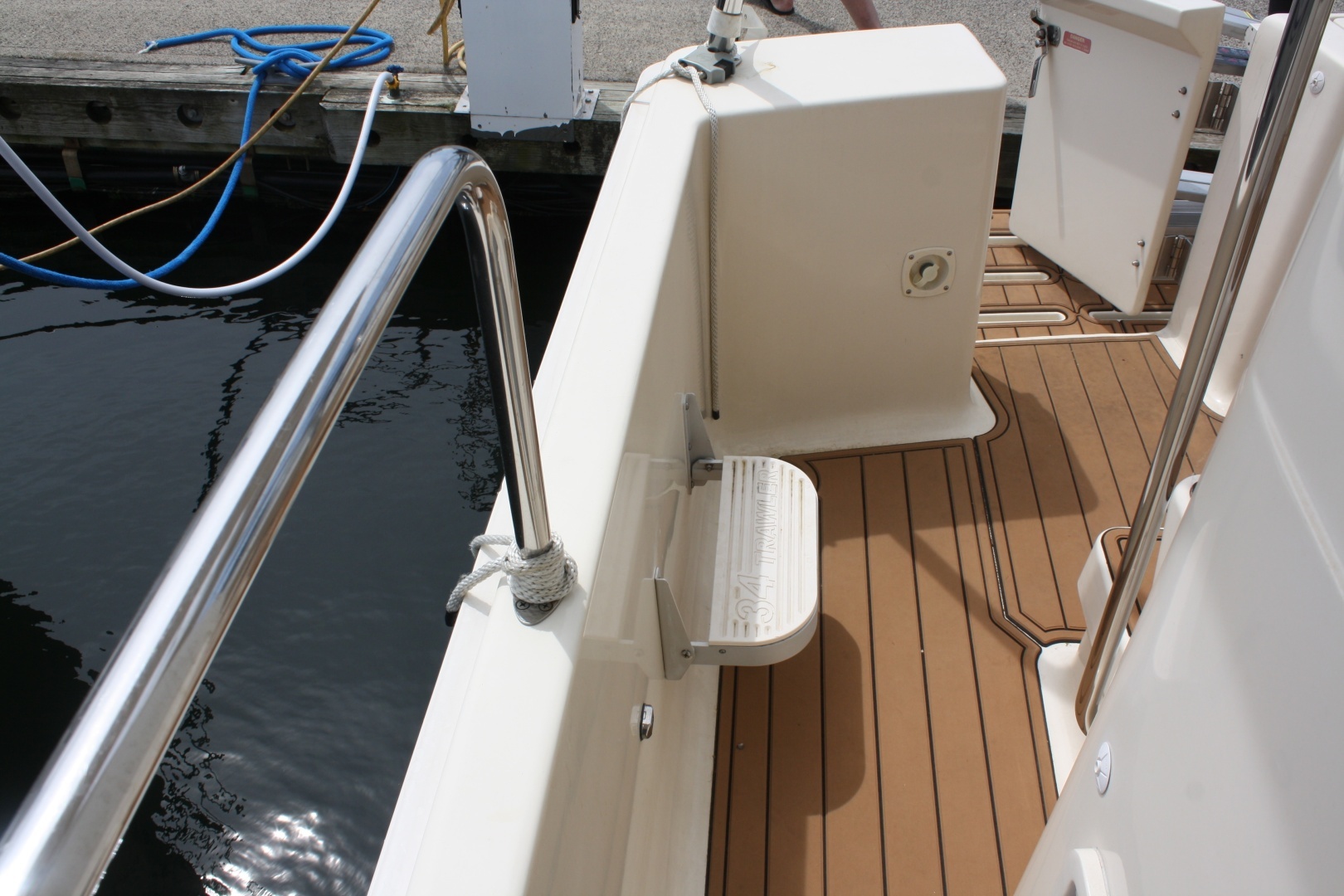 Mainship 34Trawler Yacht For Sale