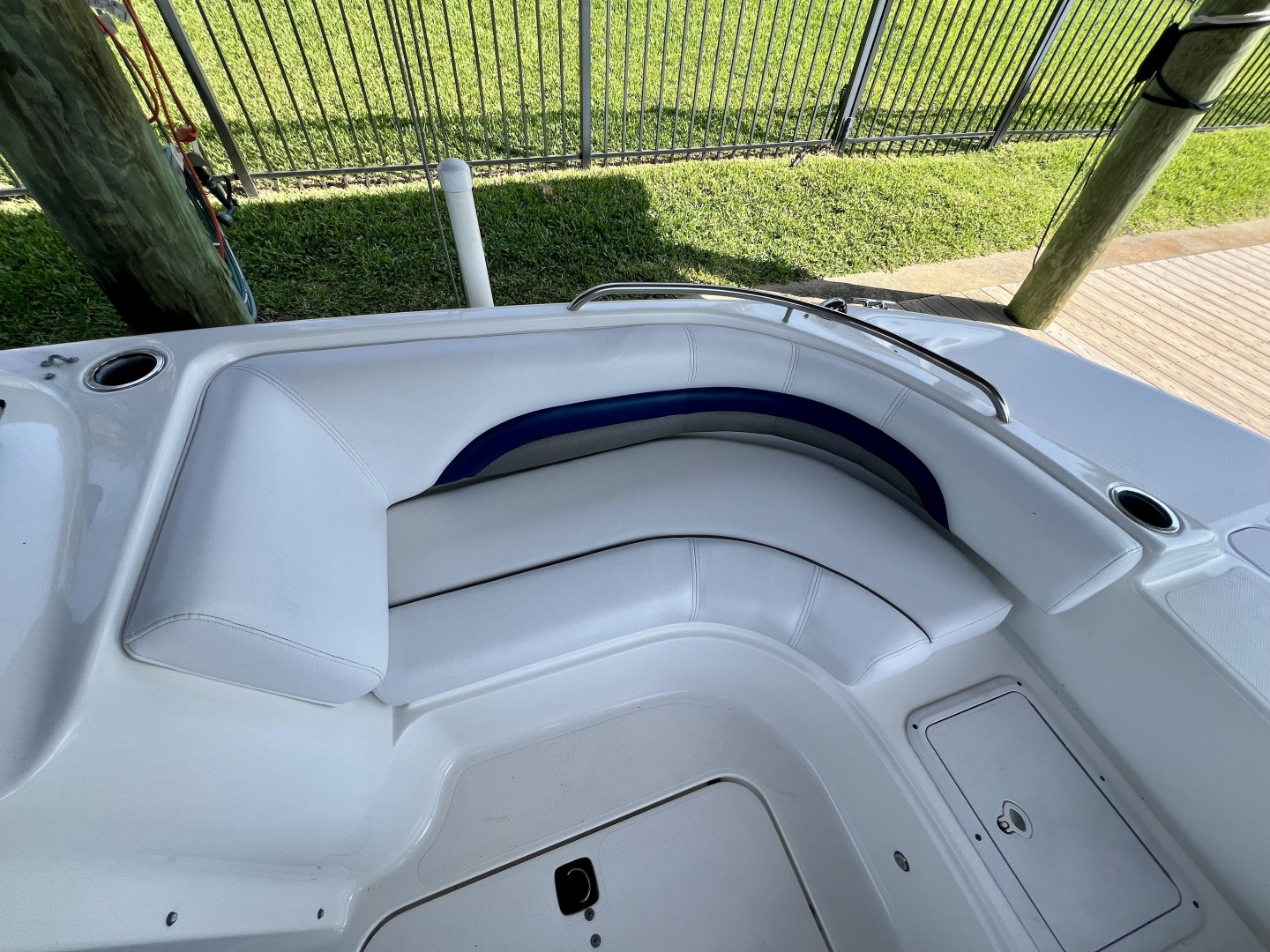 2013 Hurricane SunDeck 187 OB
