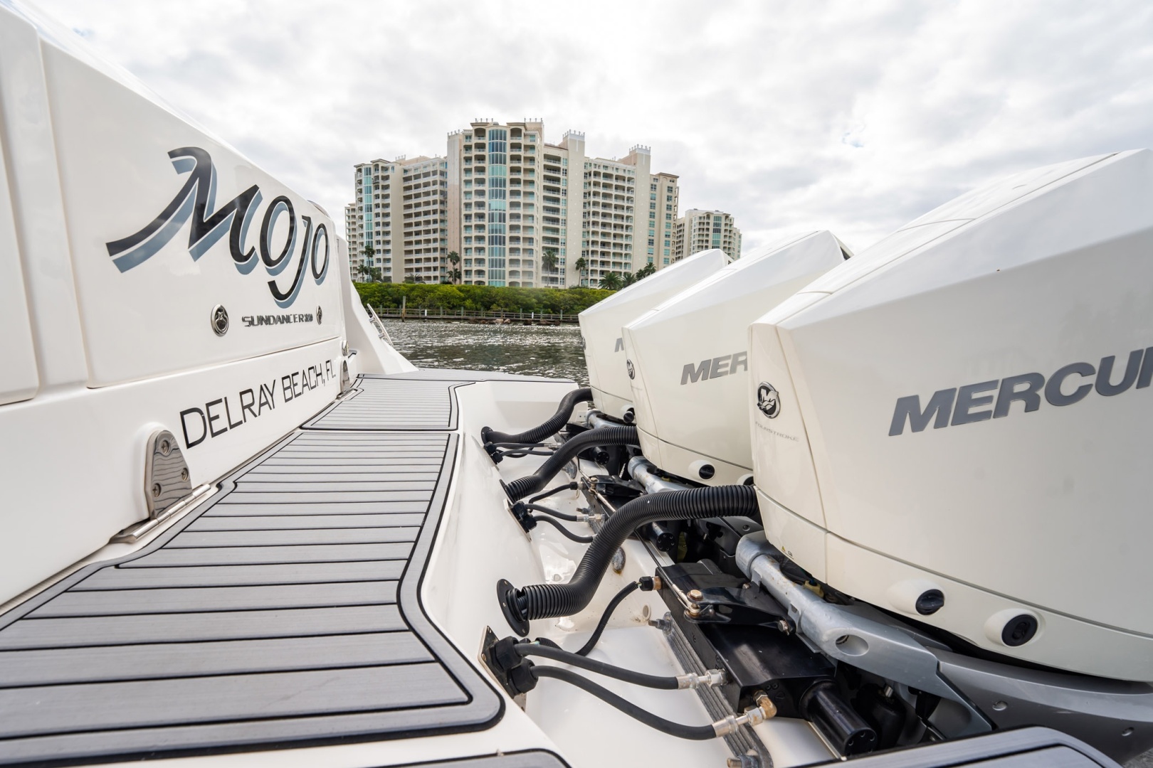 MOJO 32ft Sea Ray Yacht For Sale