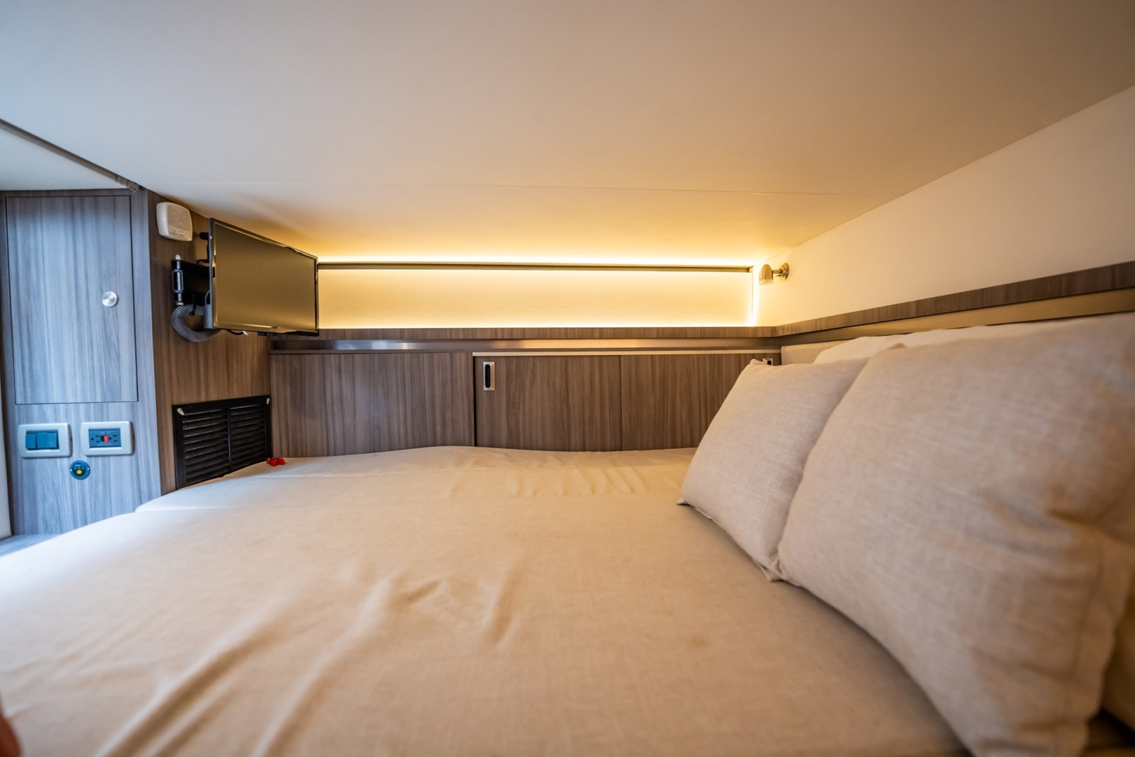 MOJO 32ft Sea Ray Yacht For Sale