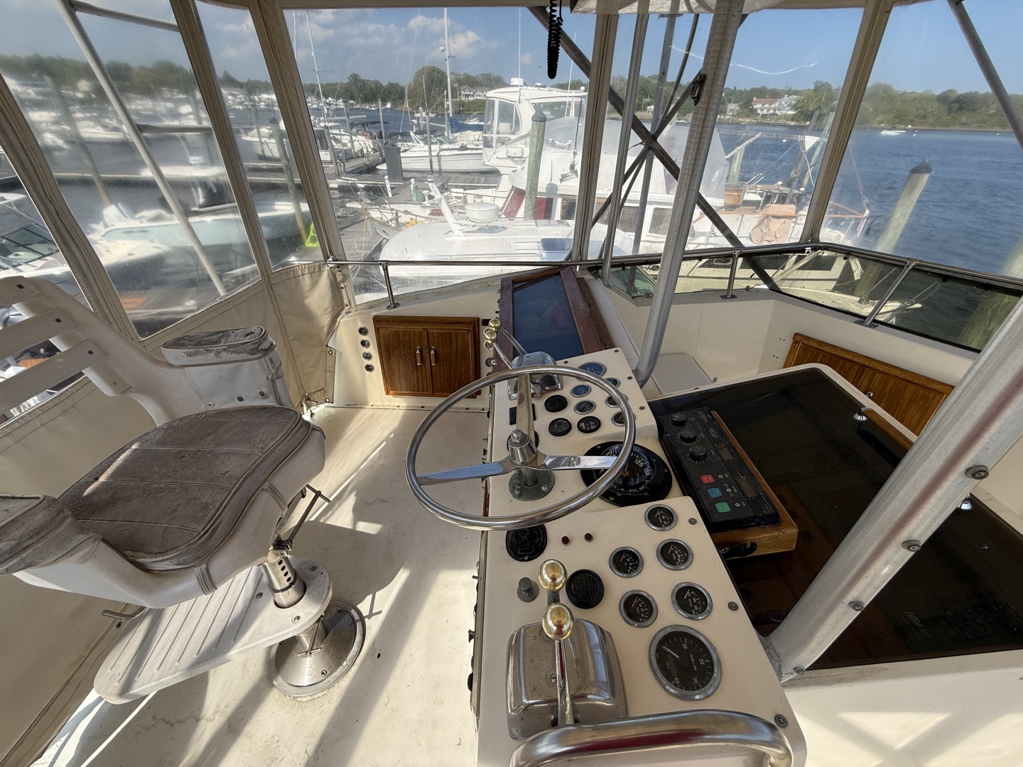 1979 Hatteras 46 Convertible