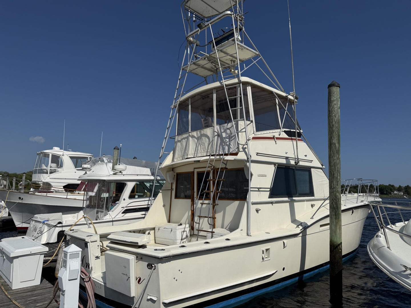 Working On A Dream 46ft Hatteras Yacht For Sale