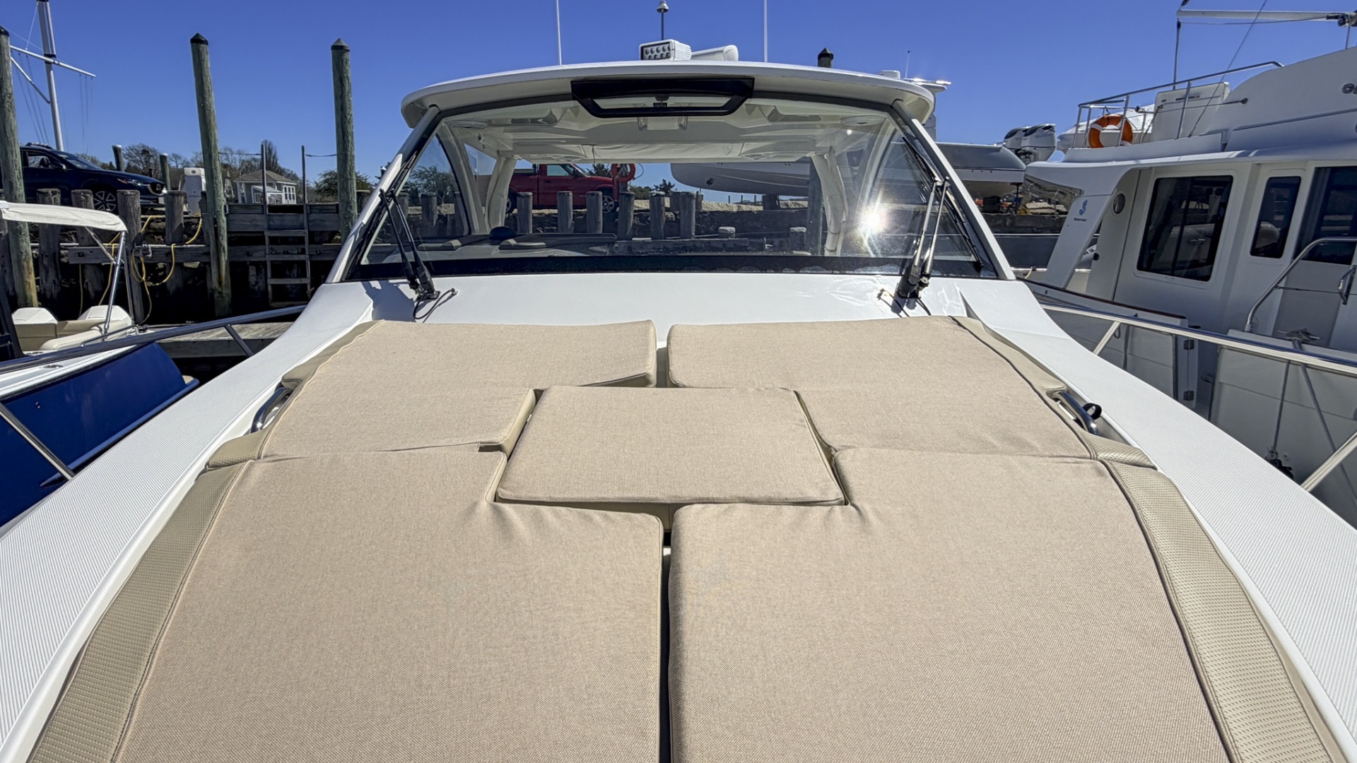 38ft Pursuit Yacht For Sale