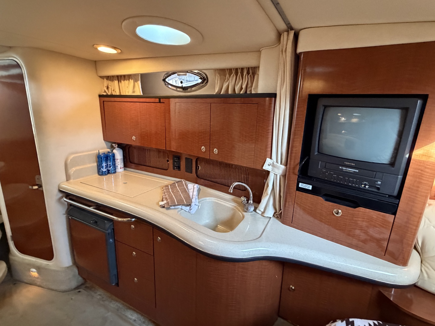 2003 Sea Ray 320 Sundancer