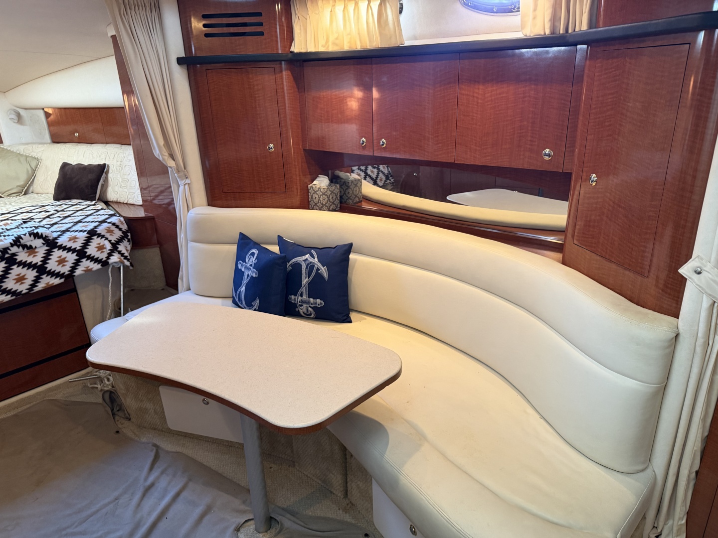 32ft Sea Ray Yacht For Sale