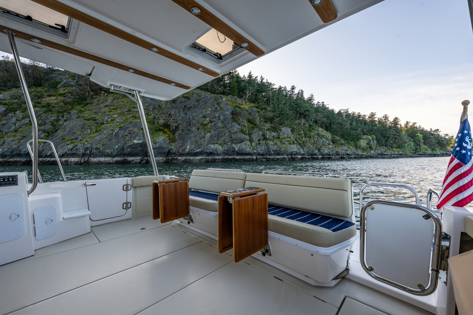 2020 Ranger Tugs R-41 CB