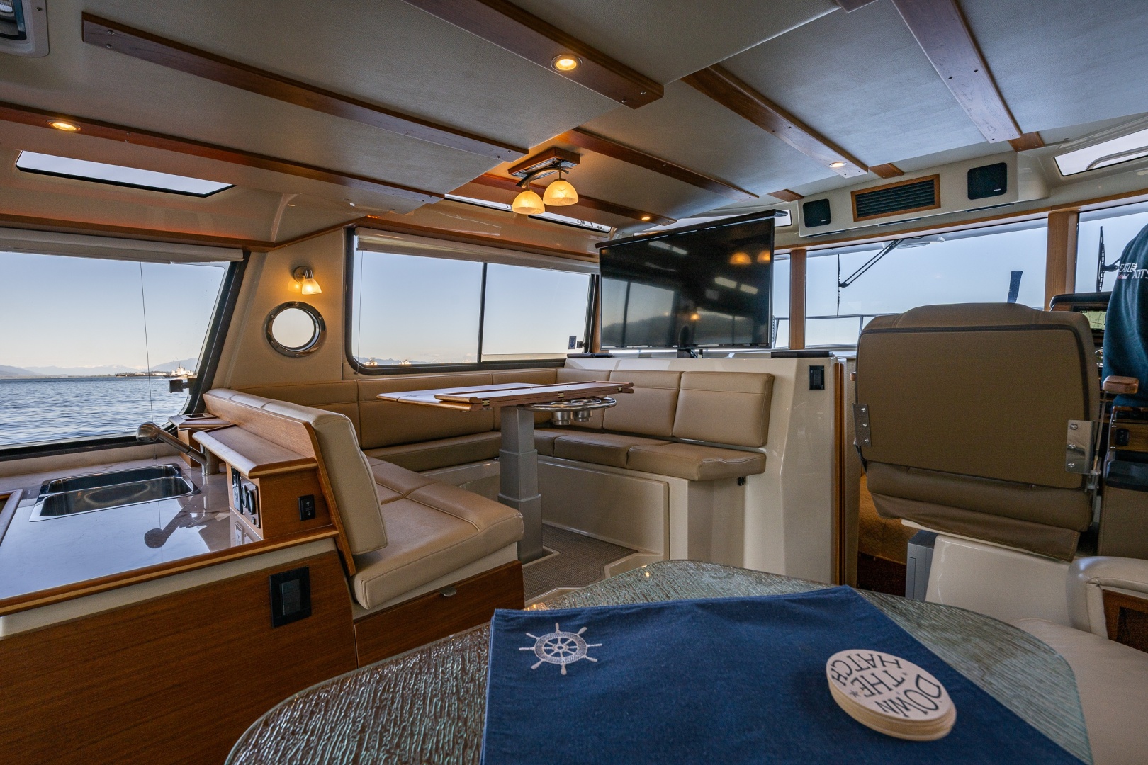 2020 Ranger Tugs R-41 CB