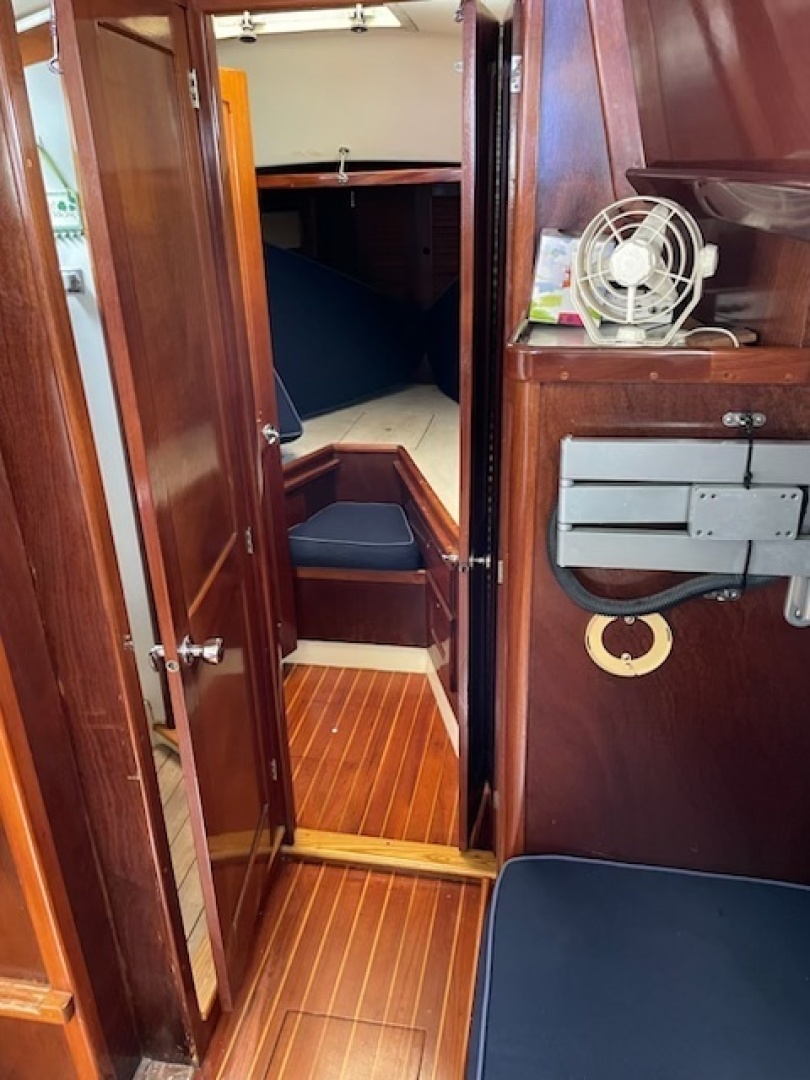 1980 Bristol 35.5 Keel/CB