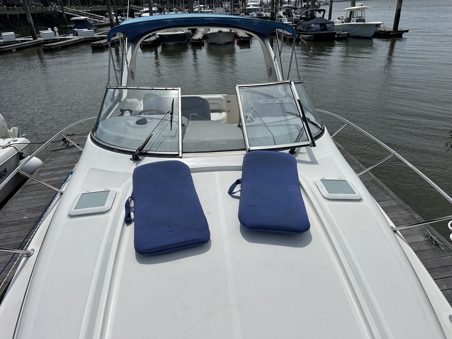 2006 Bayliner 305