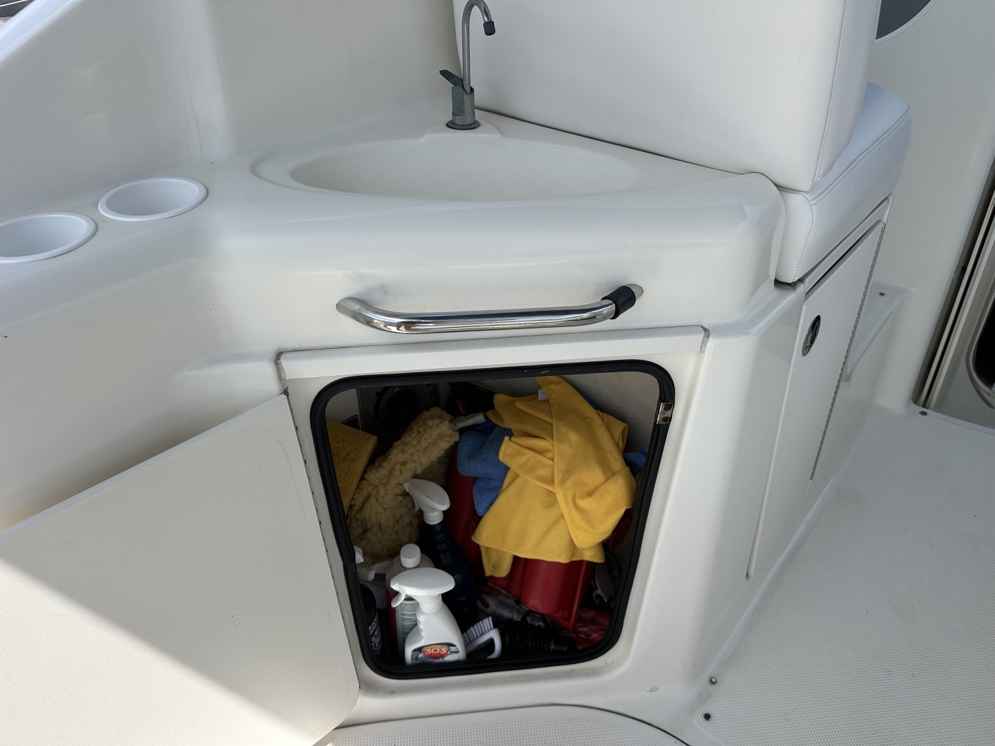 2006 Bayliner 305