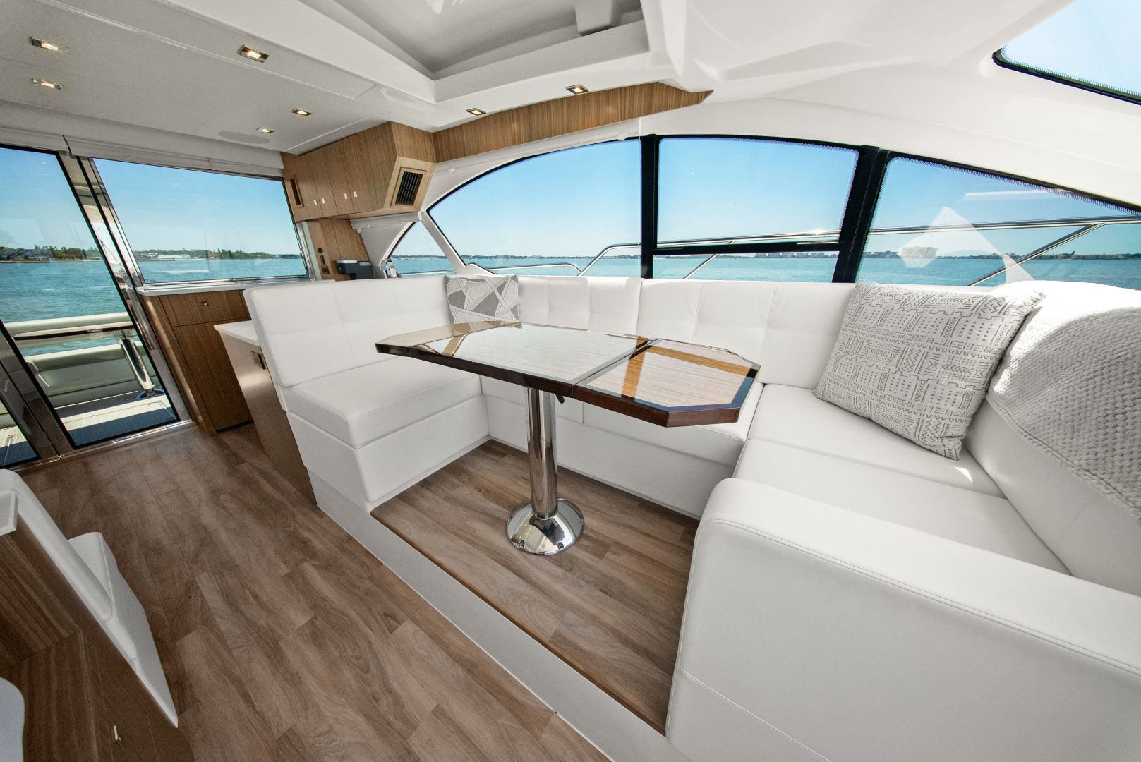 Cruisers Yachts 50 Cantius - Photo 45