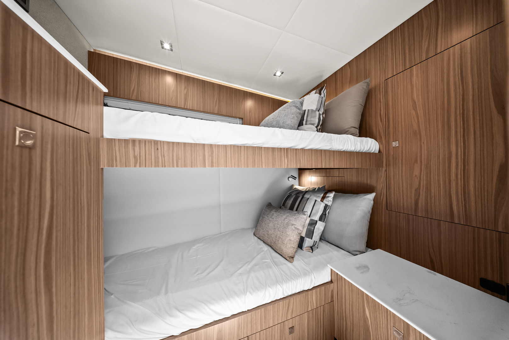 Cruisers Yachts 50 Cantius - Photo 67