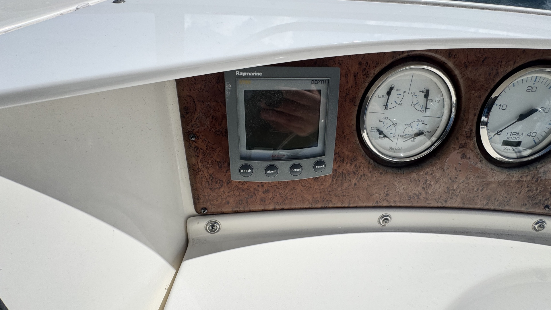Electronics & Navigation