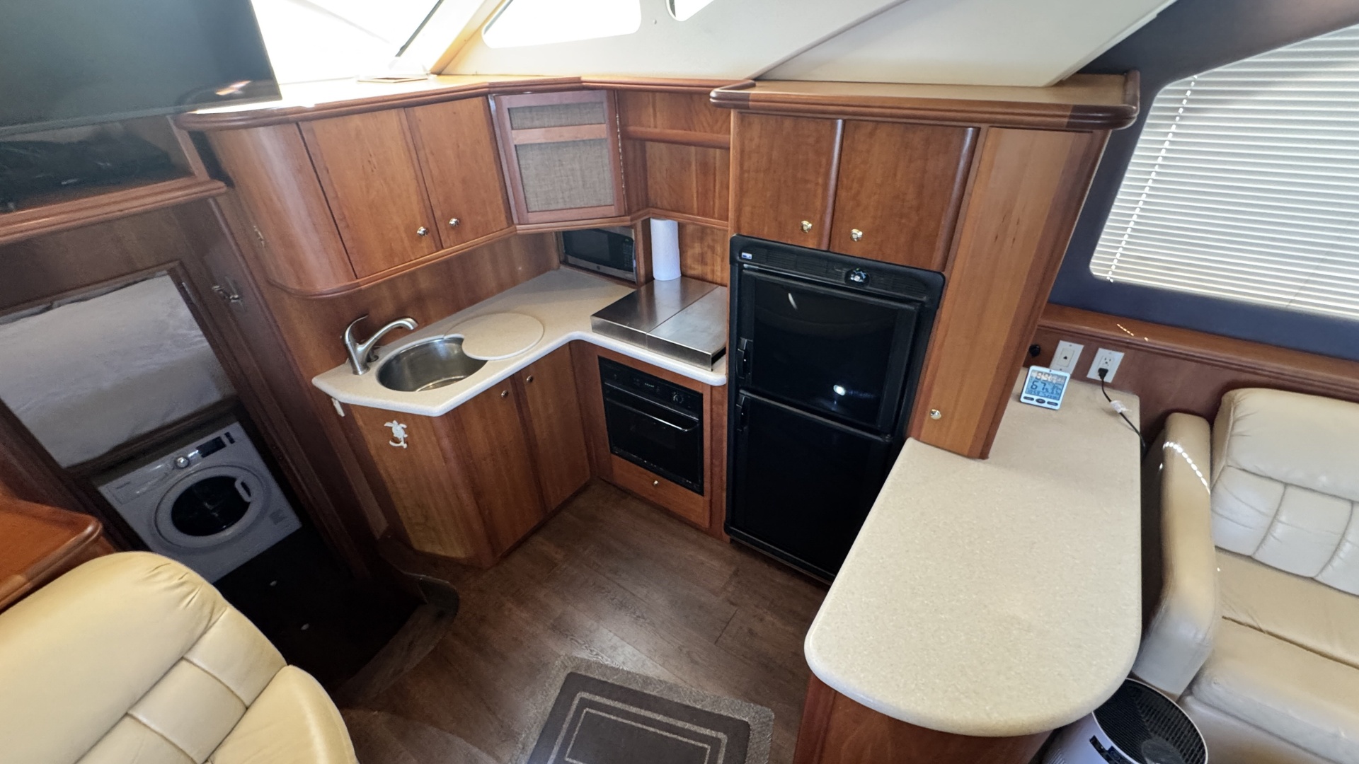Turn the Paige 43ft Silverton Yacht For Sale