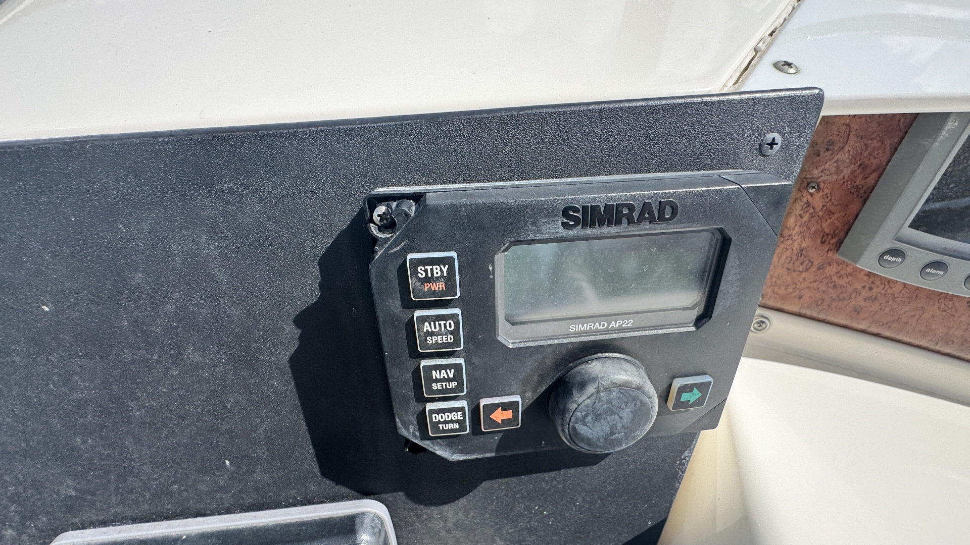 Electronics & Navigation