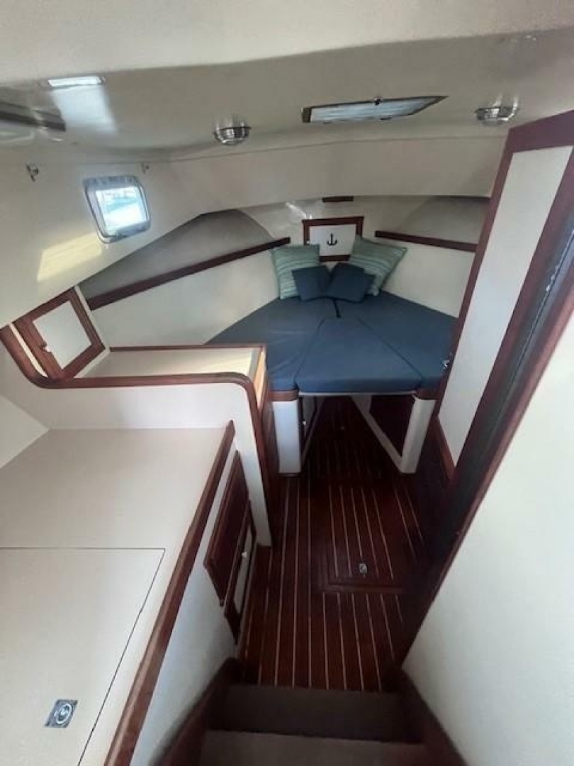 1989 Blue Seas Out Island Explorer
