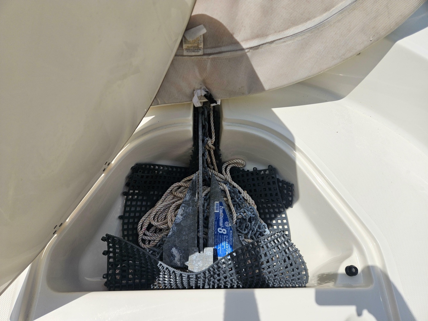 17ft Boston Whaler Yacht For Sale
