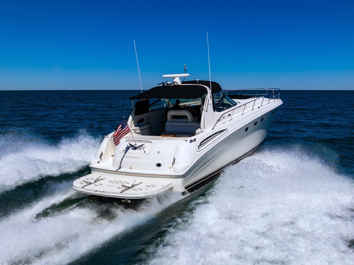 Sea Ray 510 Sundancer 800 CAT Yacht For Sale