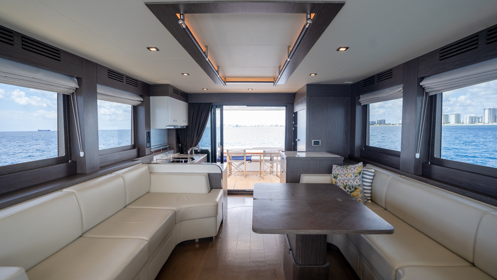 2025 Sirena 58