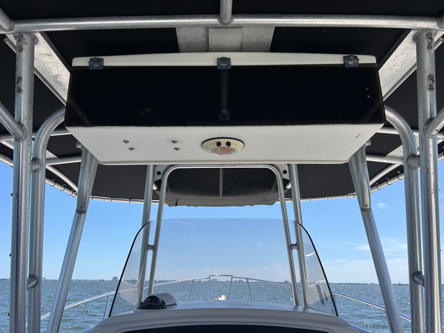 1999 Grady-White 306 Bimini