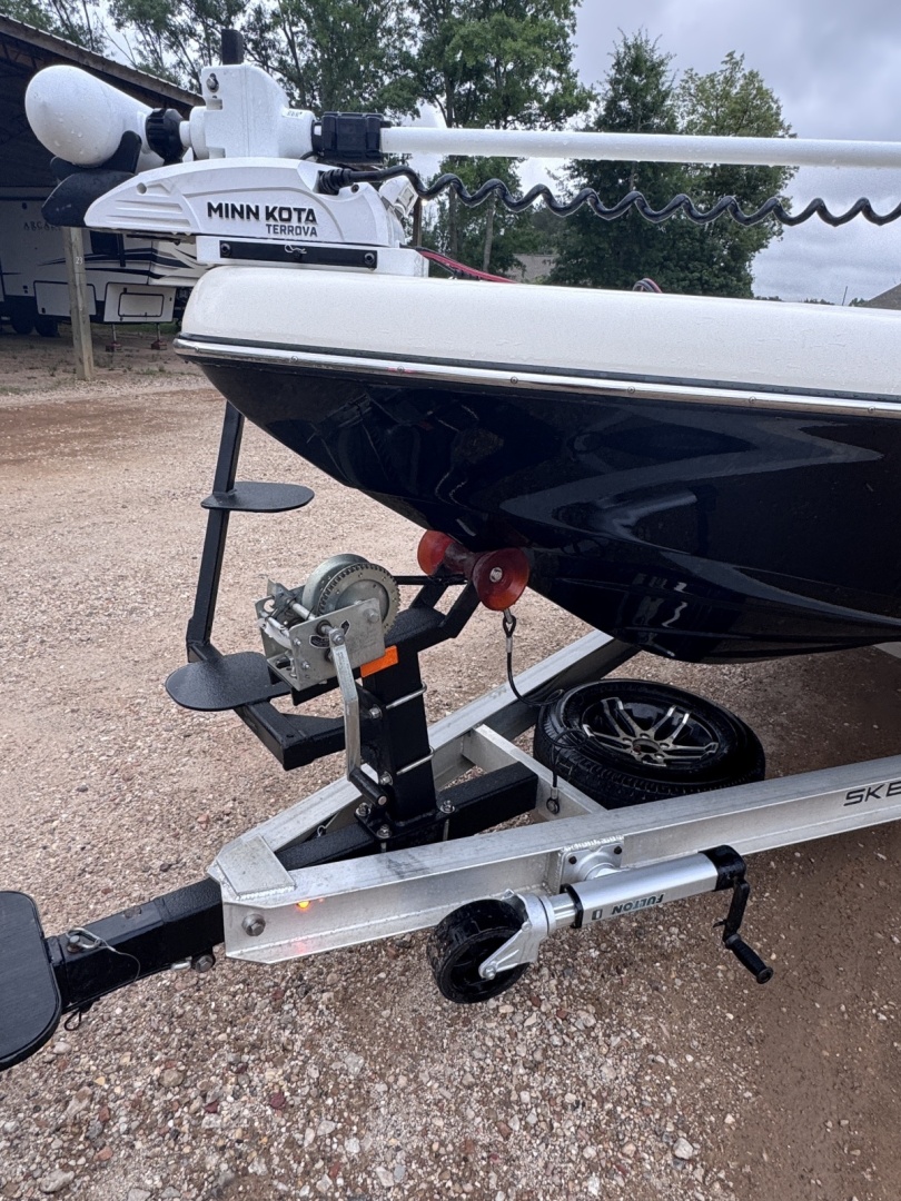 23ft Skeeter Yacht For Sale