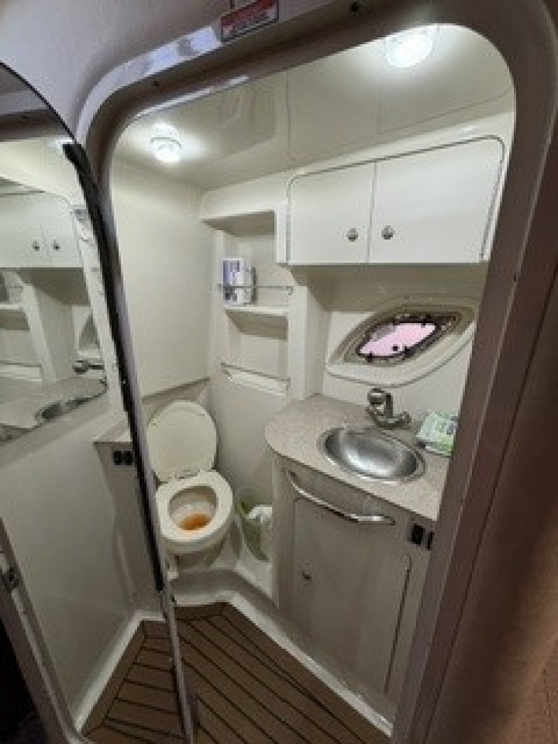 GAELIC STORM 31ft Sea Ray Yacht For Sale