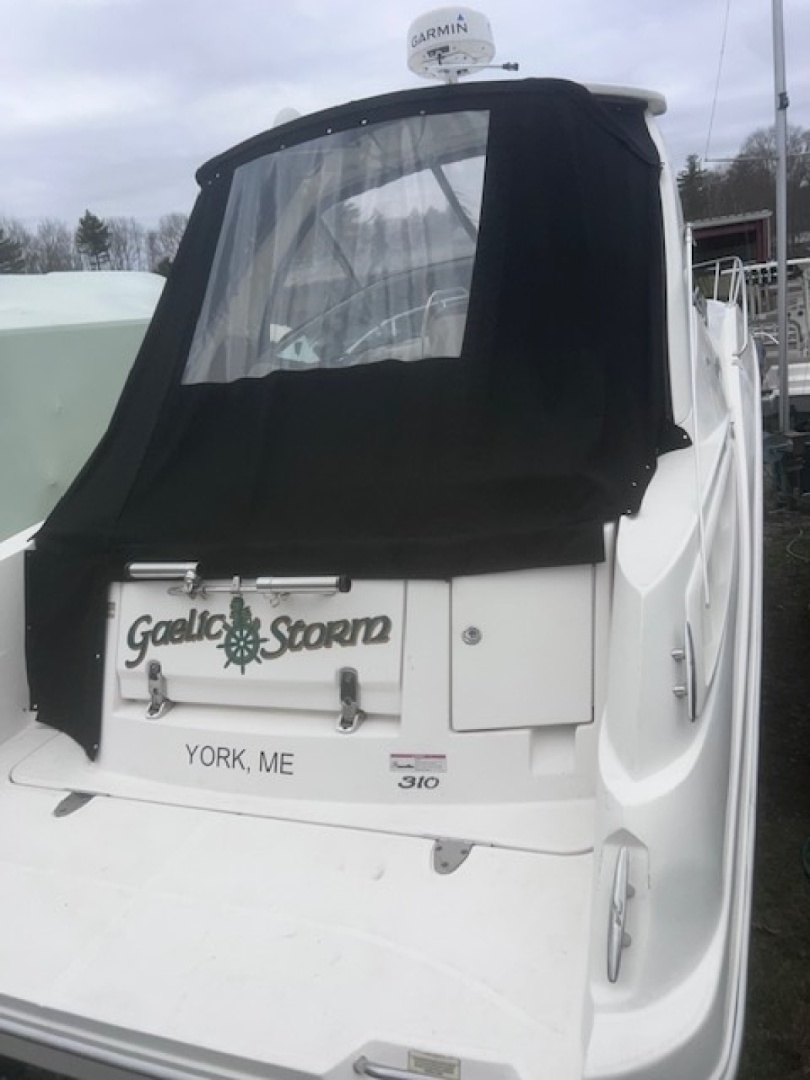 GAELIC STORM 31ft Sea Ray Yacht For Sale