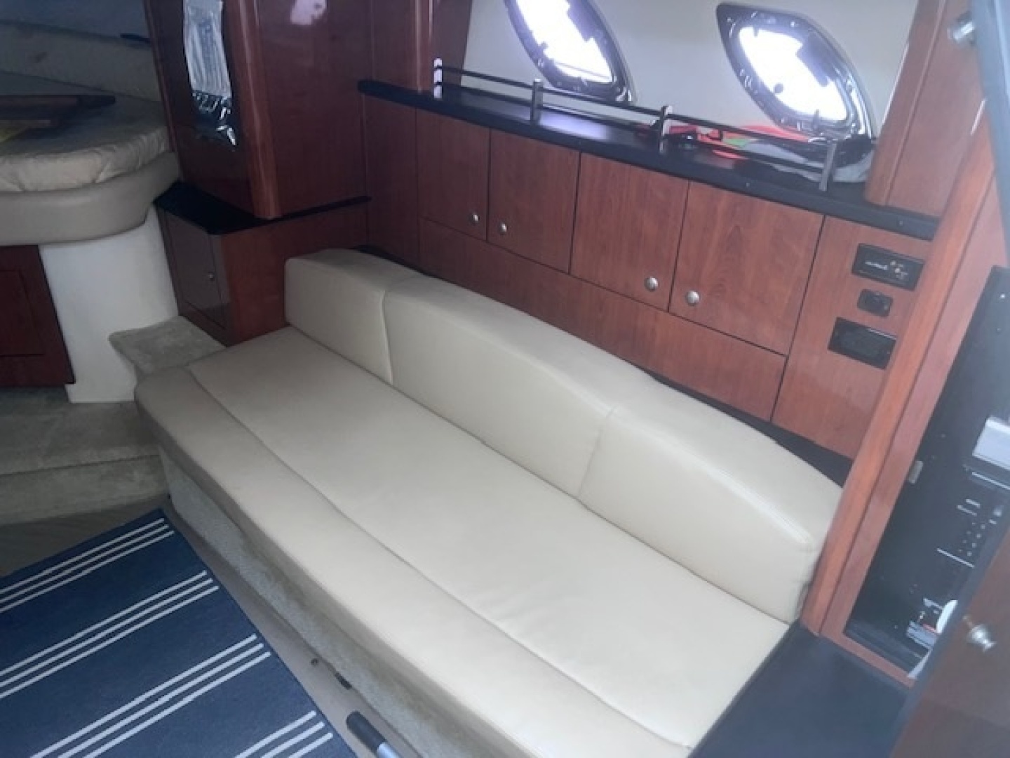 GAELIC STORM 31ft Sea Ray Yacht For Sale