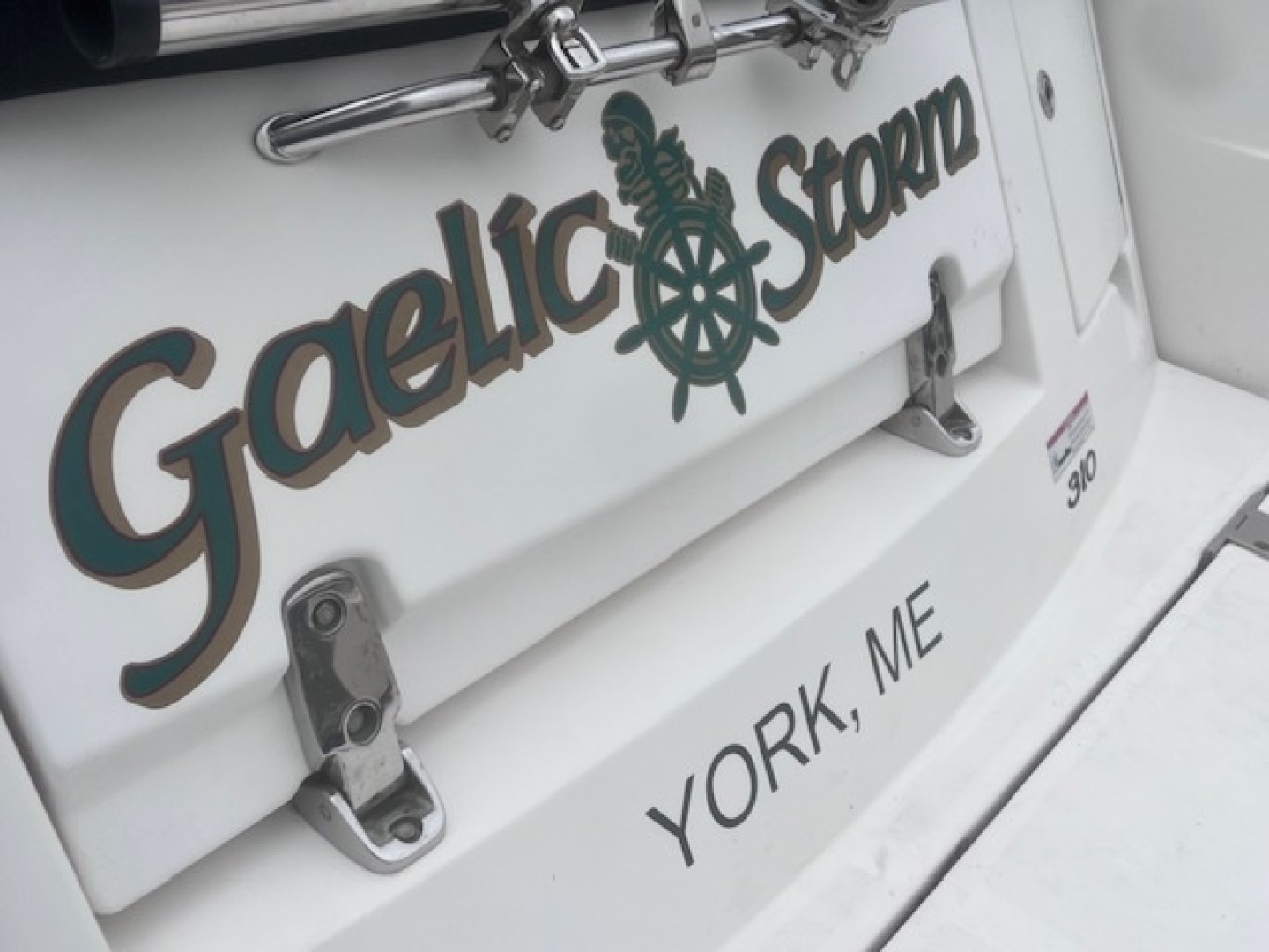 GAELIC STORM 31ft Sea Ray Yacht For Sale