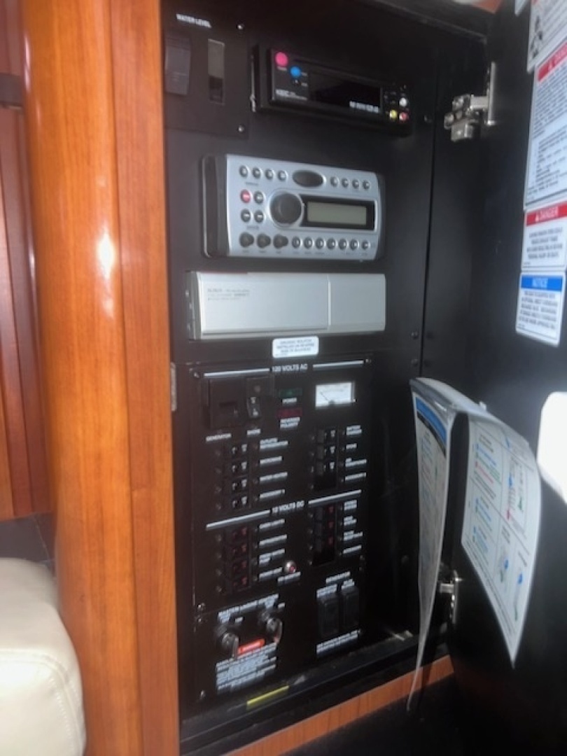 Clarion Stereo & Main Panel