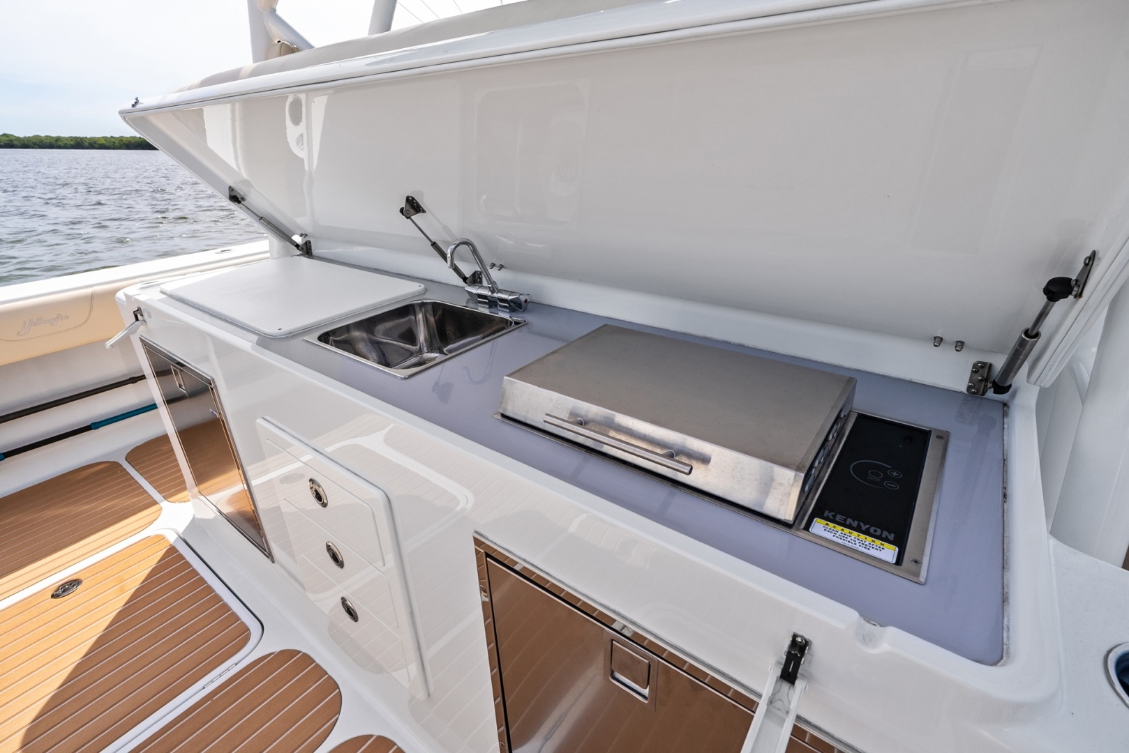 2024 Yellowfin 54 Offshore