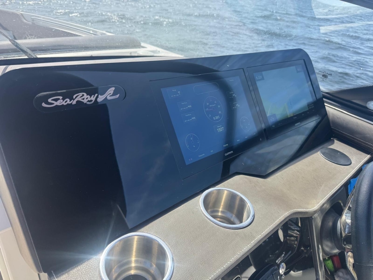31ft Sea Ray Yacht For Sale