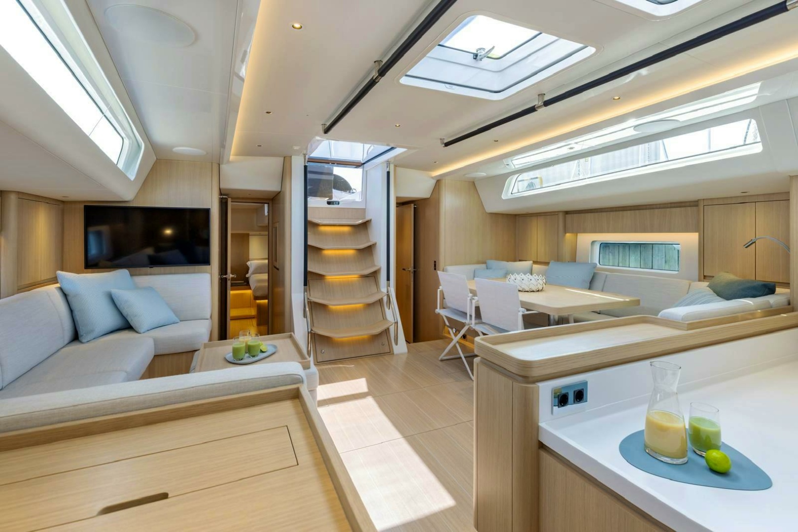 2023 Nautor Swan 