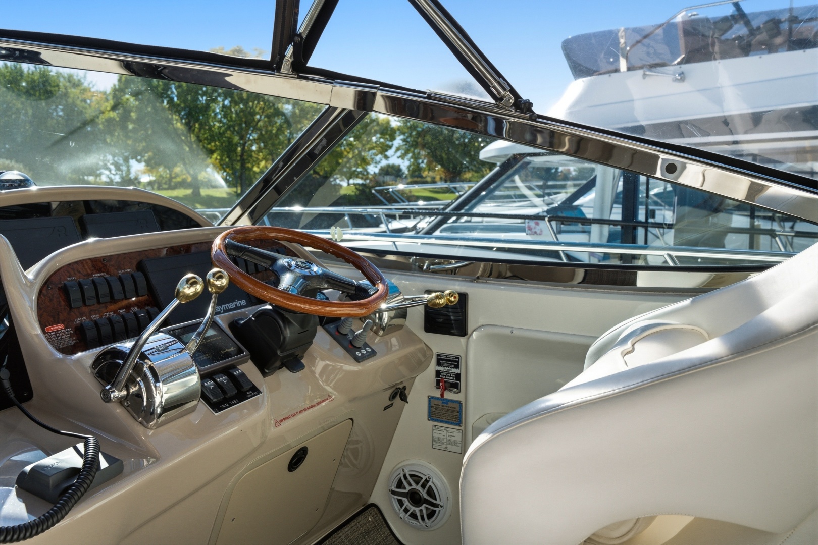 2004 Sea Ray 360 SUNDANCER 36ft Sea Ray Yacht For Sale 2004 Sea Ray 360 SUNDANCER 36ft Sea Ray Yacht For Sale