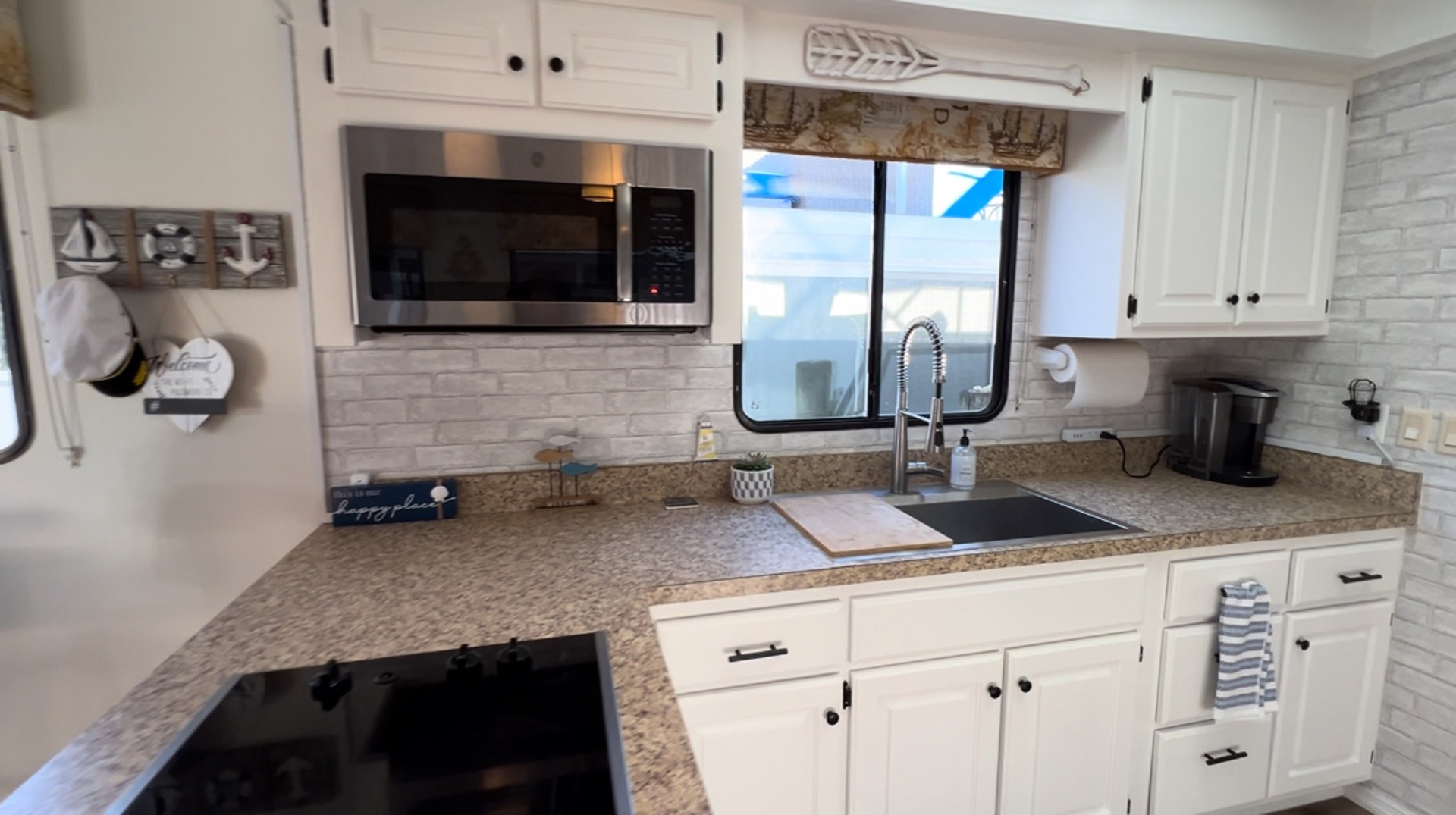 Kingfisher 46ft Aqua Chalet Yacht For Sale